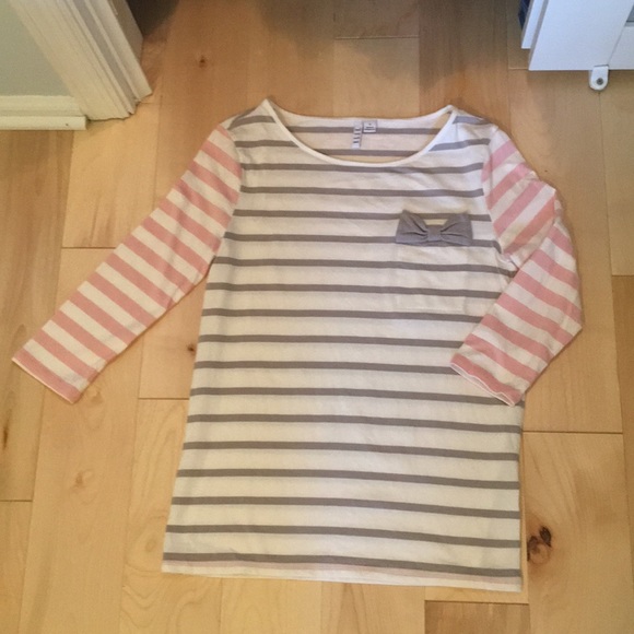 Elle Tops - Super Cute Elle Bow Detail Top